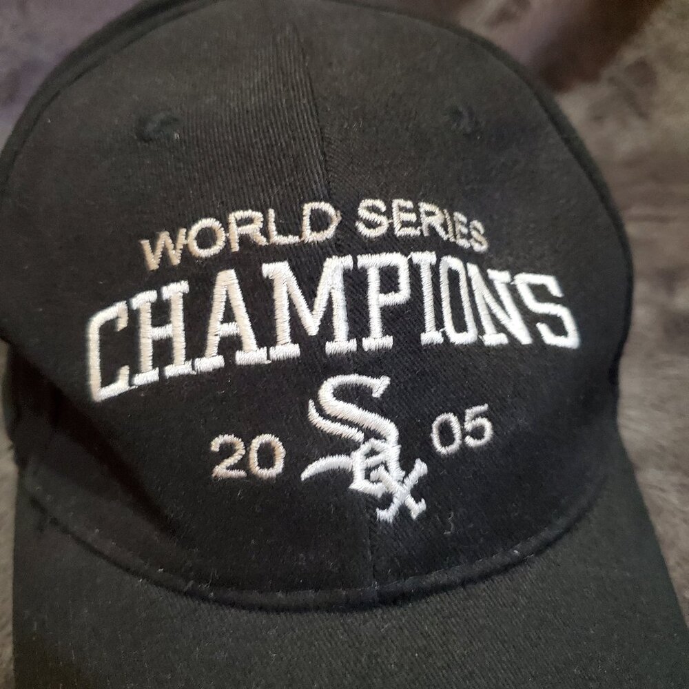 Chicago White Sox World Series Champions 2005 Baseball Cap Hat Strapback - Picture 2 of 10